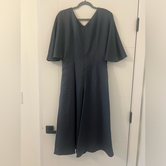NWT $395 Halston Heritage Flowy-Sleeve Satin Cocktail Dark Green Dress Sz10 - Picture 4 of 8
